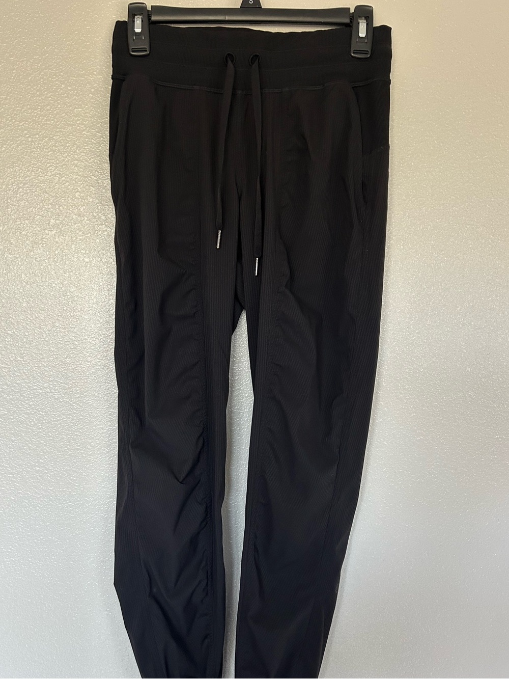 Lululemon Joggers size 4